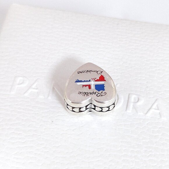 Pandora Dominican Republic Flag Heart Charm Bead S925 Silver with box - Picture 3 of 7